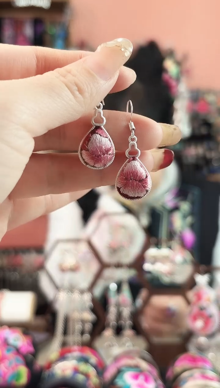 艺枝独绣手工饰品450