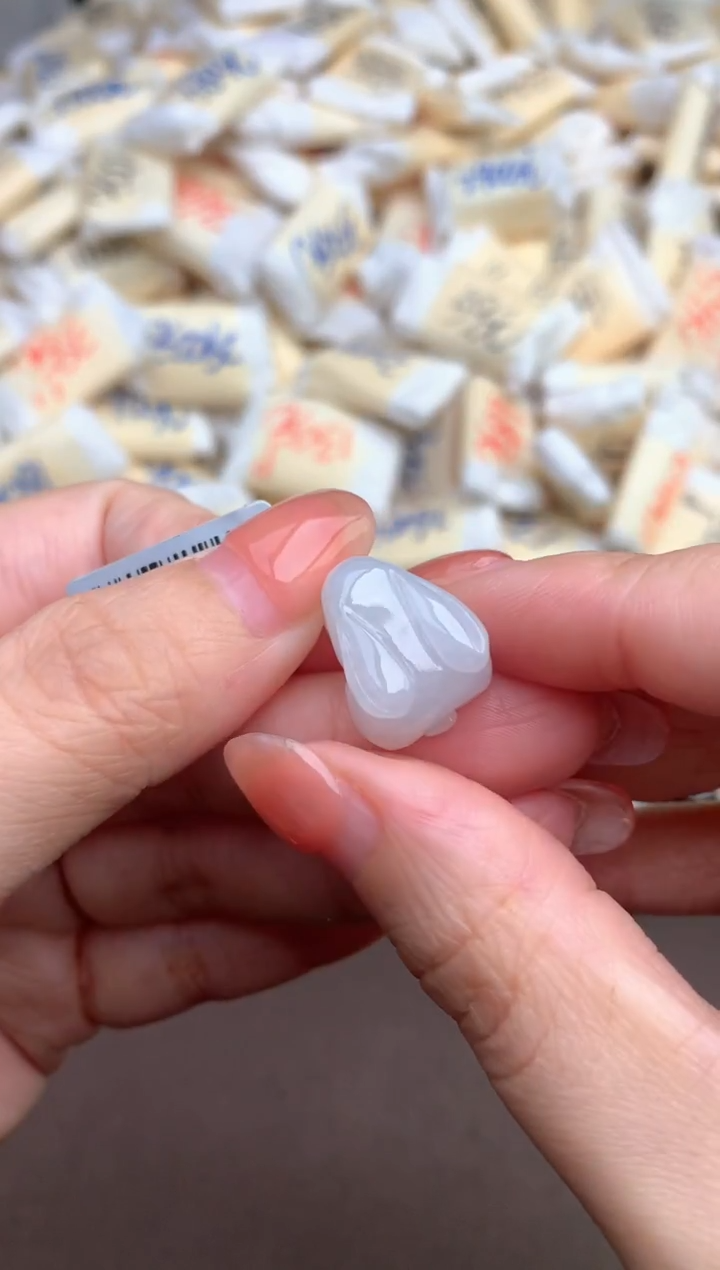 【闪购商品】翡翠挂件未镶嵌 —  