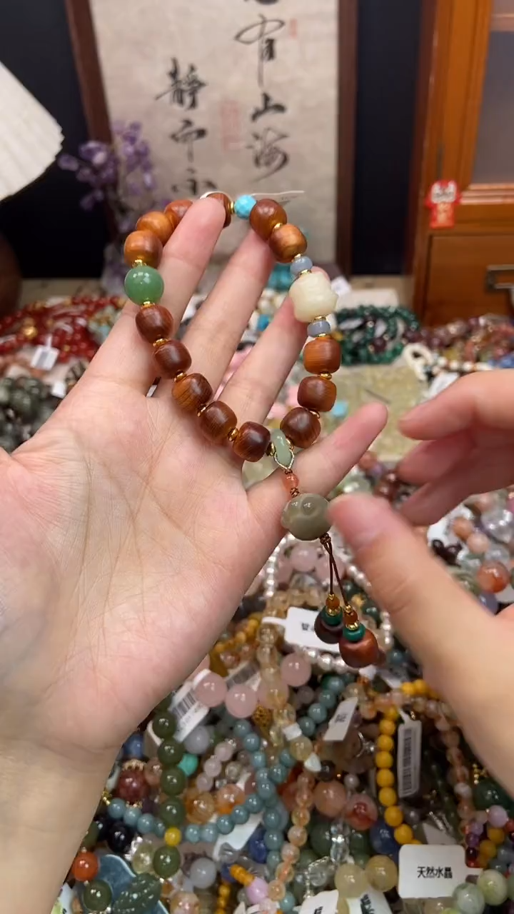 未镶嵌石英质玉手饰532