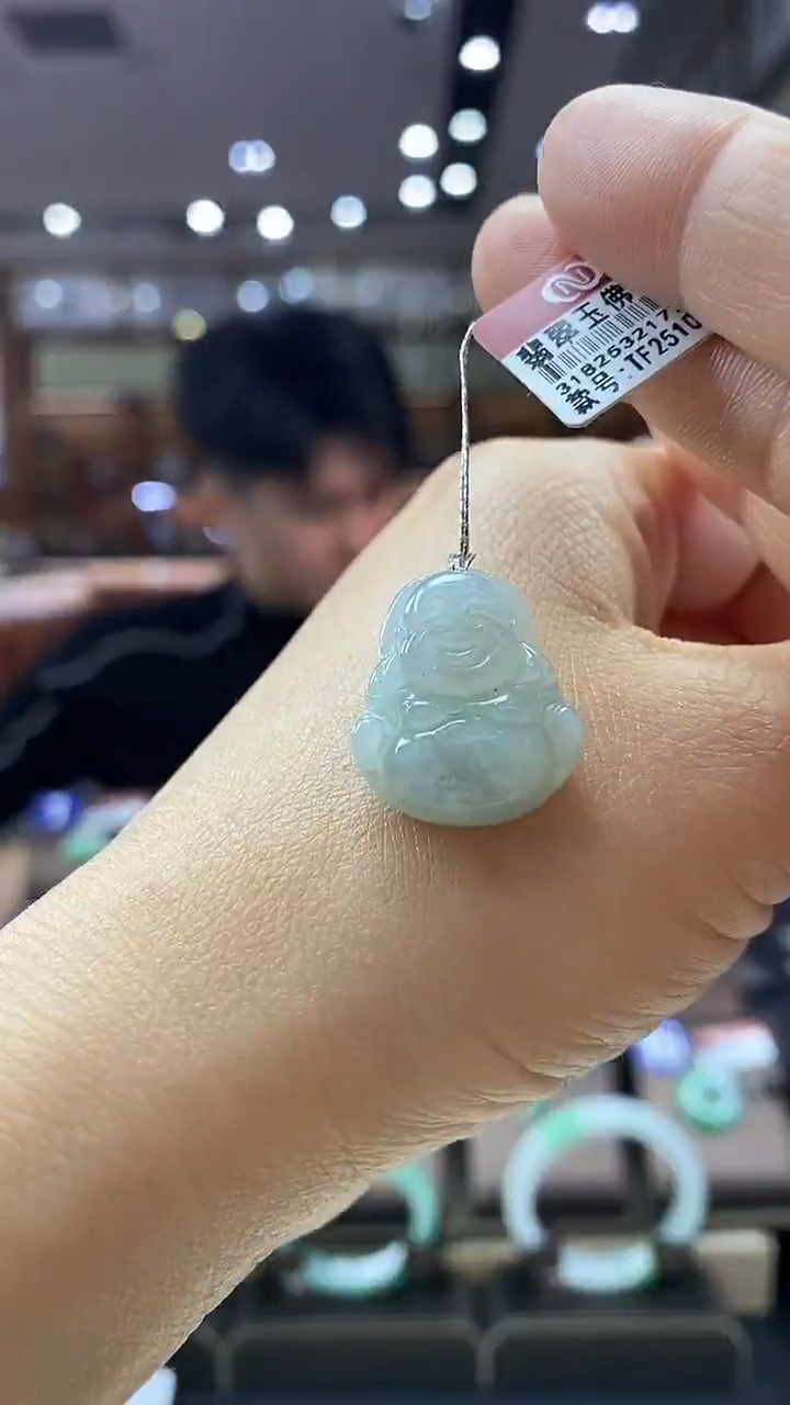 颈饰未镶嵌翡翠佛公
