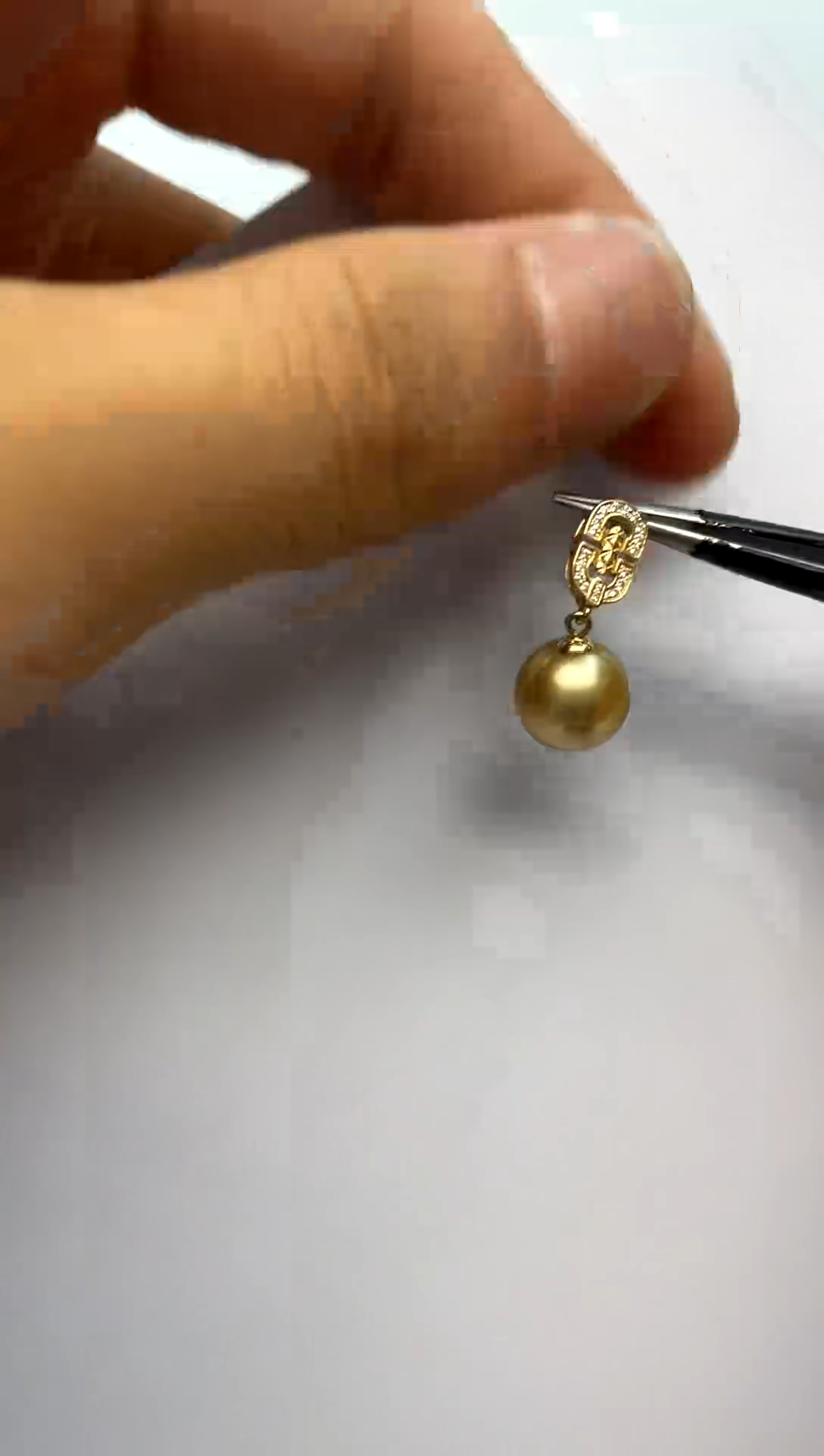 海水珍珠18K金镶嵌颈饰9-10