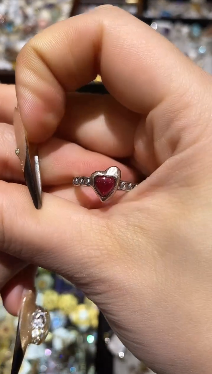银S925镶嵌戒指石榴石楚楚珠宝中古甄选不退换