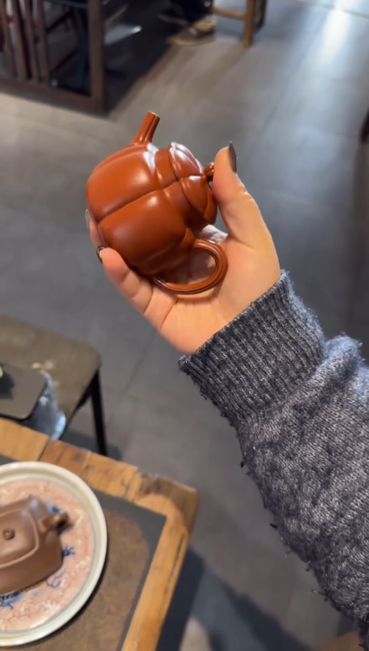 【闪购商品】紫砂茶壶繁花 朱泥