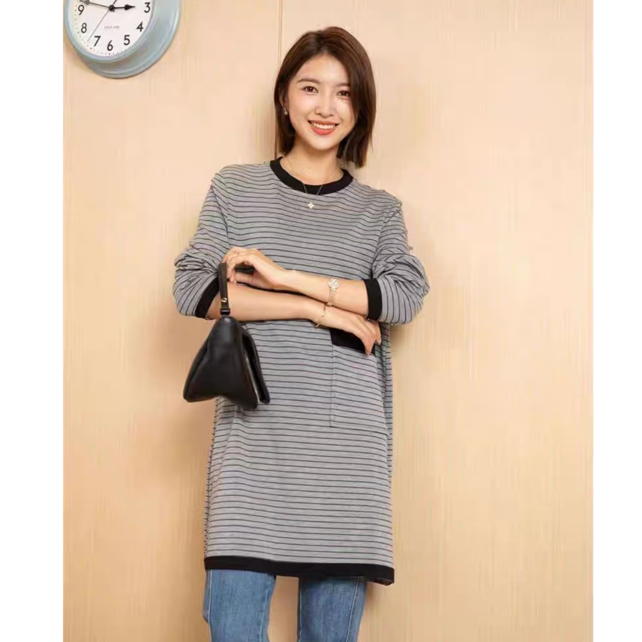 8508-（浅灰条纹）空气层中长连衣裙