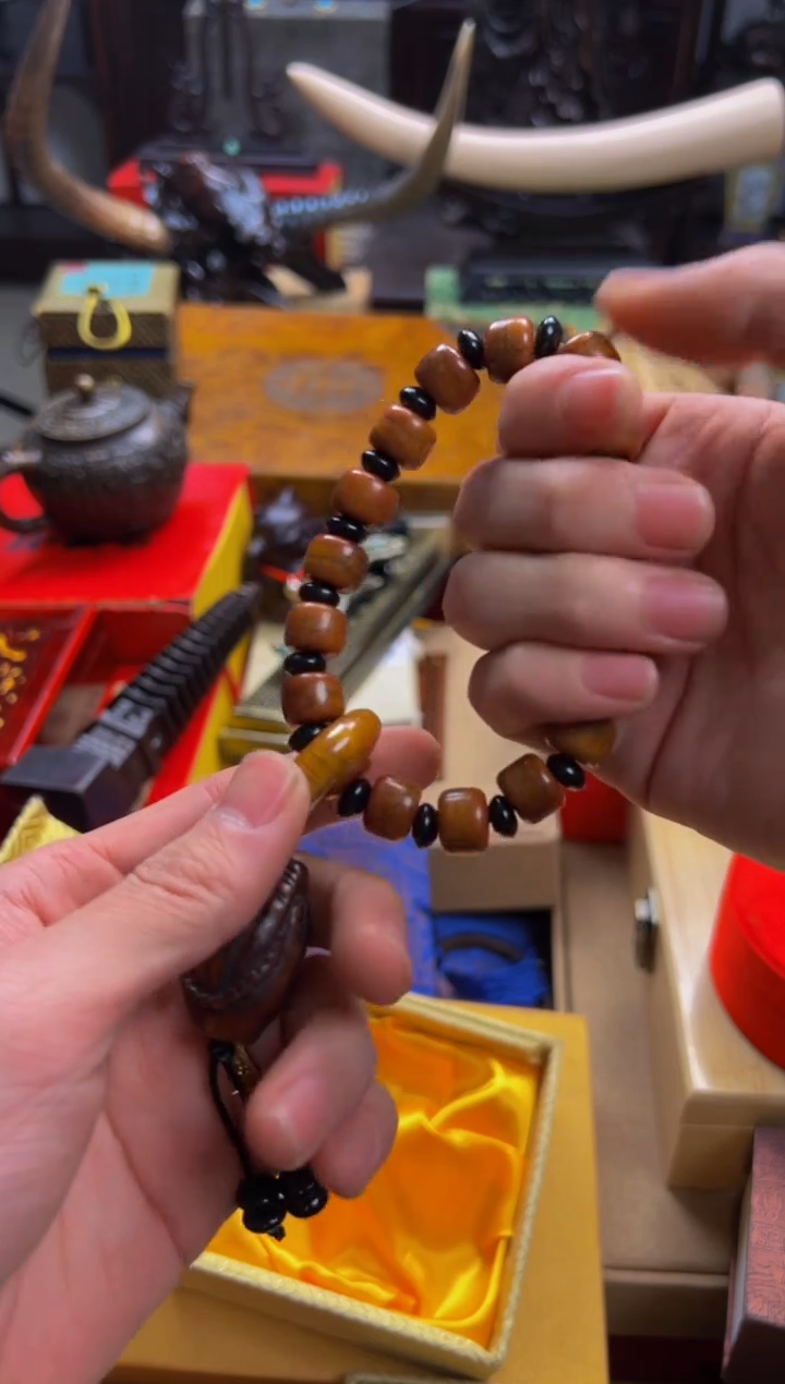 【闪购商品】牛骨手串/手链 ————————————