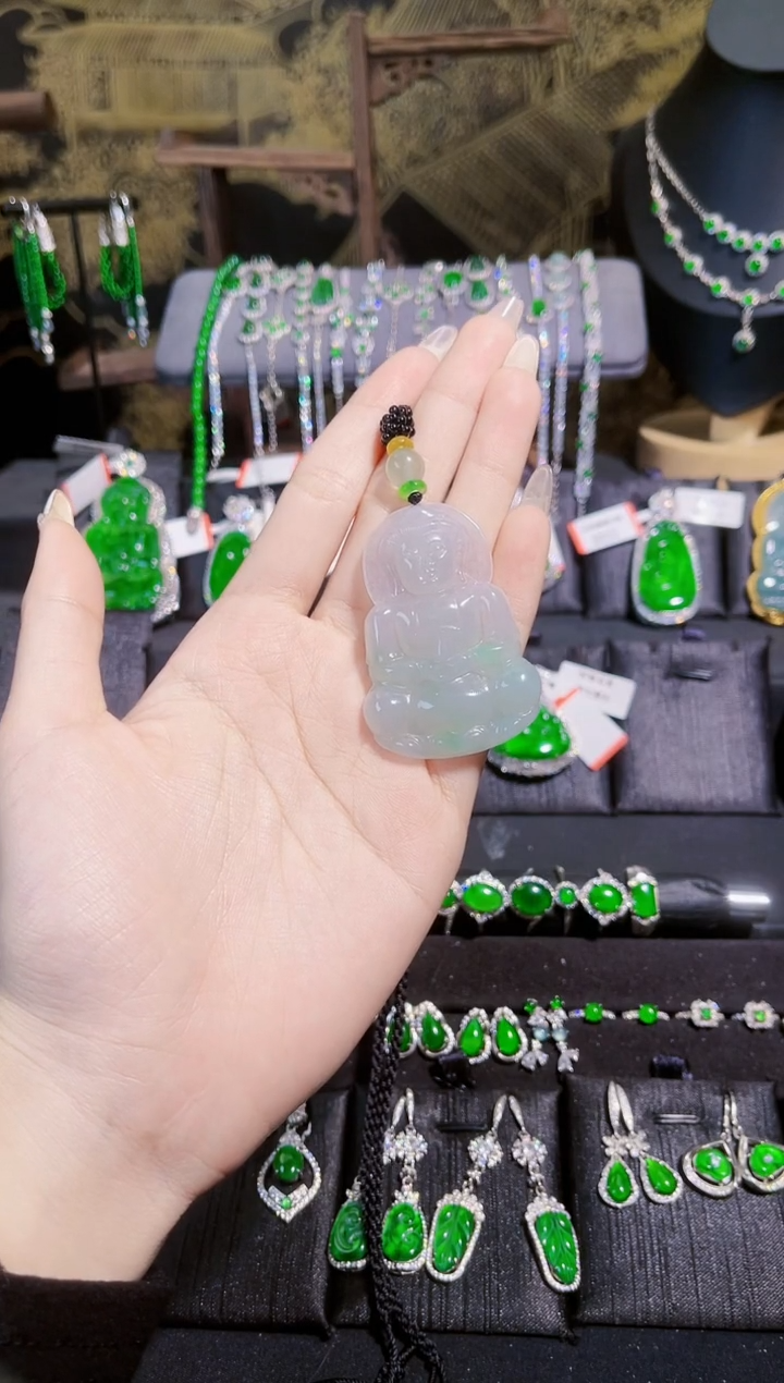 【闪购商品】翡翠颈饰银S925镶嵌观音吊坠