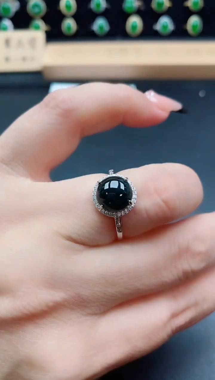 银S925镶嵌戒指翡翠1