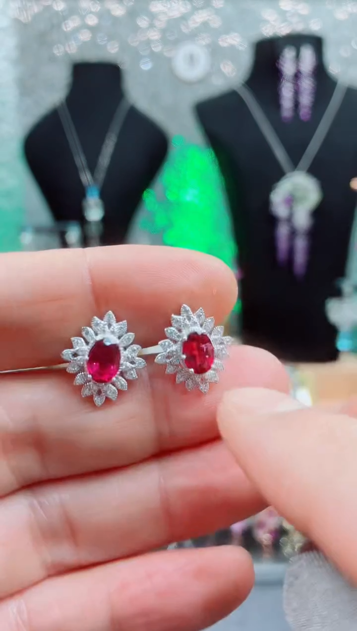 银S925镶嵌耳钉石榴石石榴石耳钉