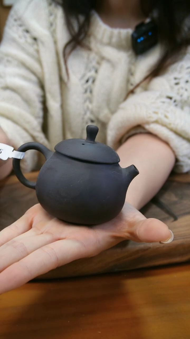 【闪购商品】黑金沙小圆满磨砂感老岩泥茶壶