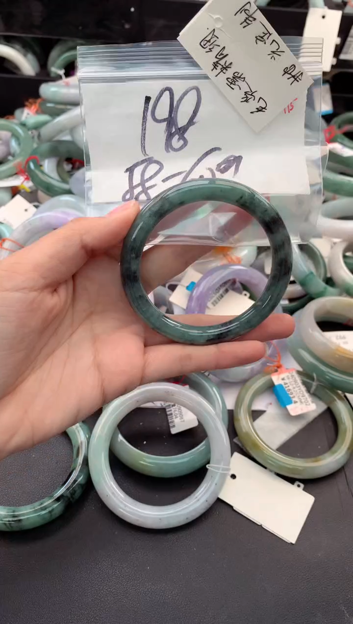 【闪购商品】定制翡翠未镶嵌毛货需精细抛光+多人