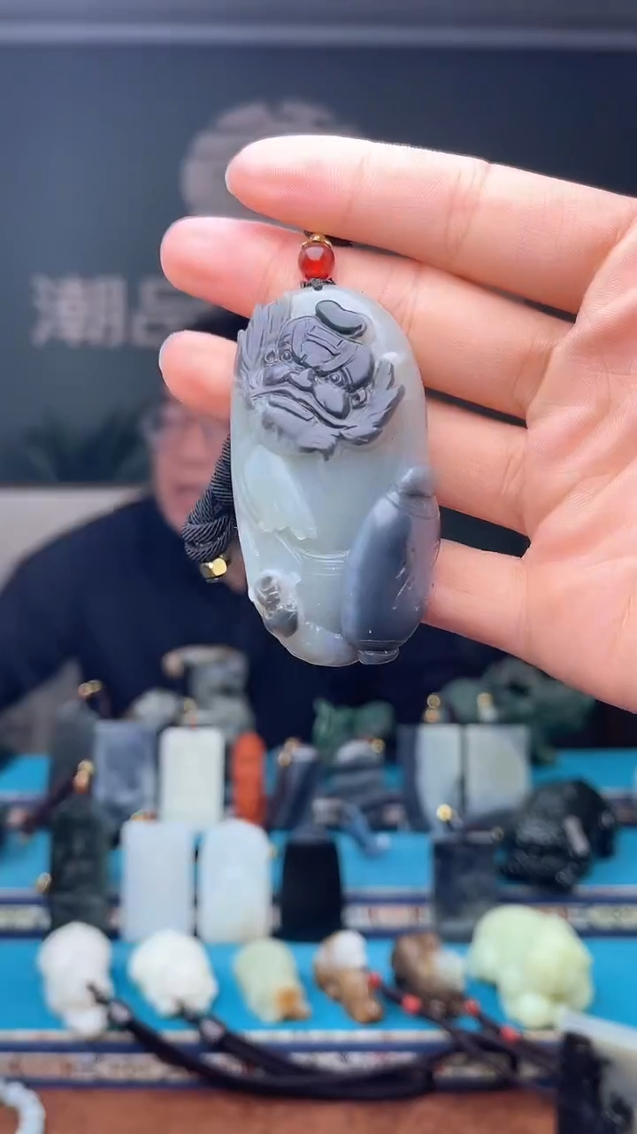 未镶嵌和田玉挂件1