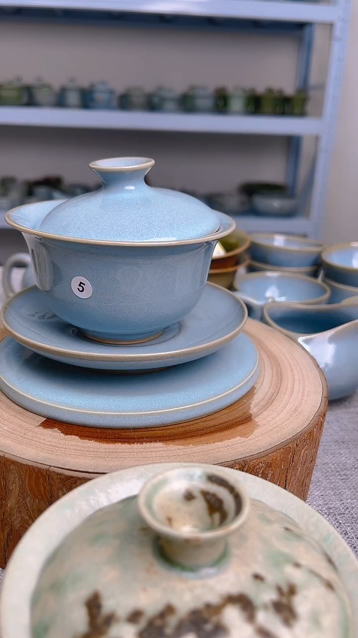 【闪购商品】瓷片原生态原矿天蓝釉惊盖碗