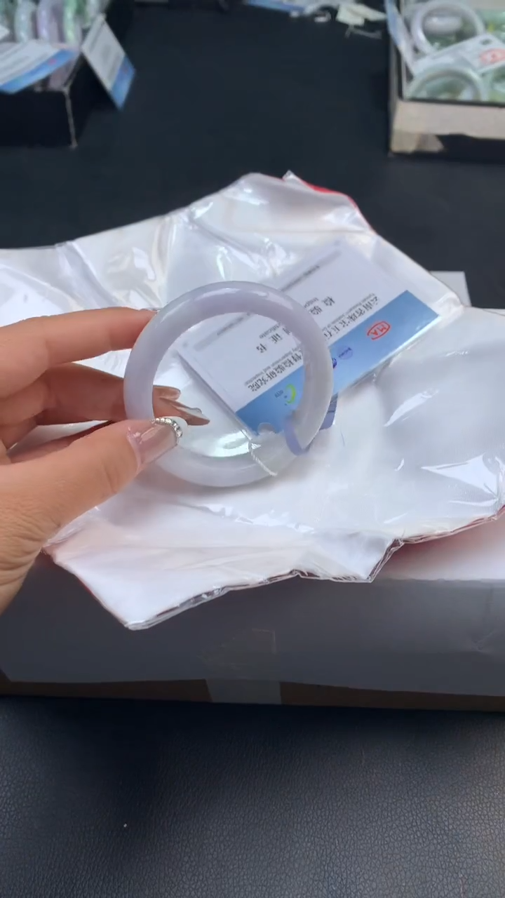 【闪购商品】翡翠手镯未镶嵌天然缅甸A货翡翠手镯