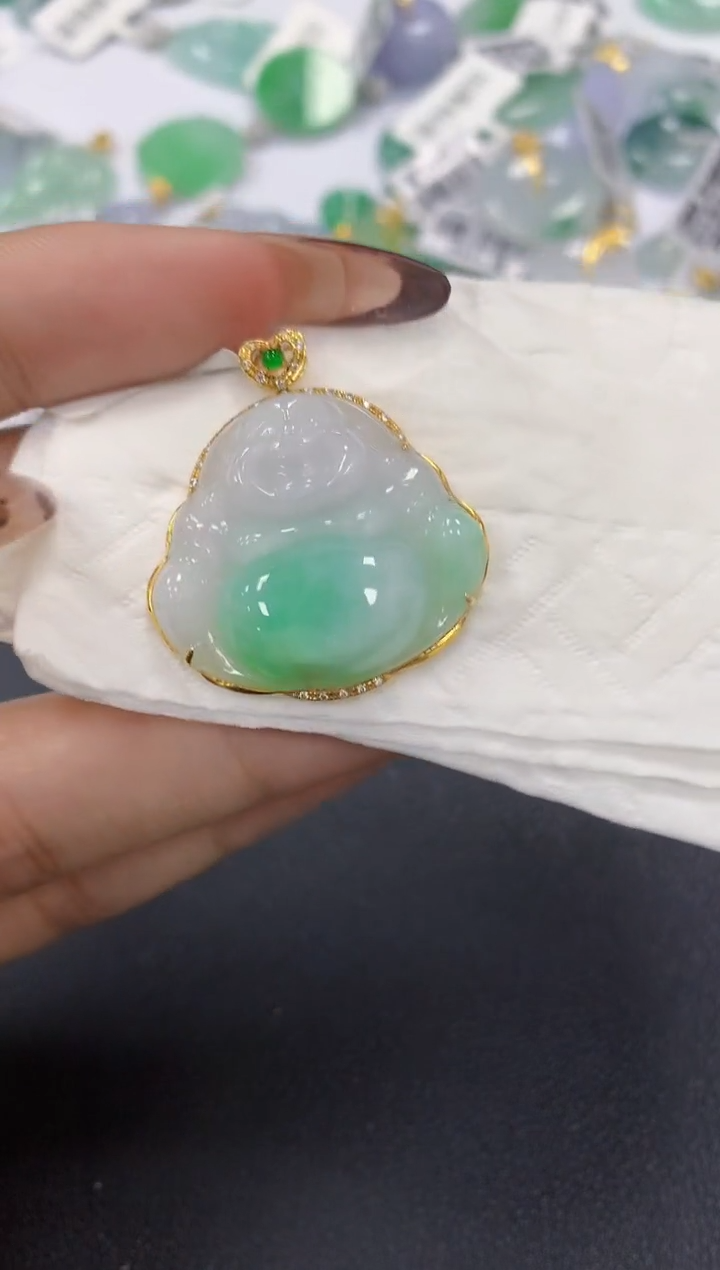 颈饰18K金镶嵌翡翠a货假一赔三支持复检百元上9元证书费自理