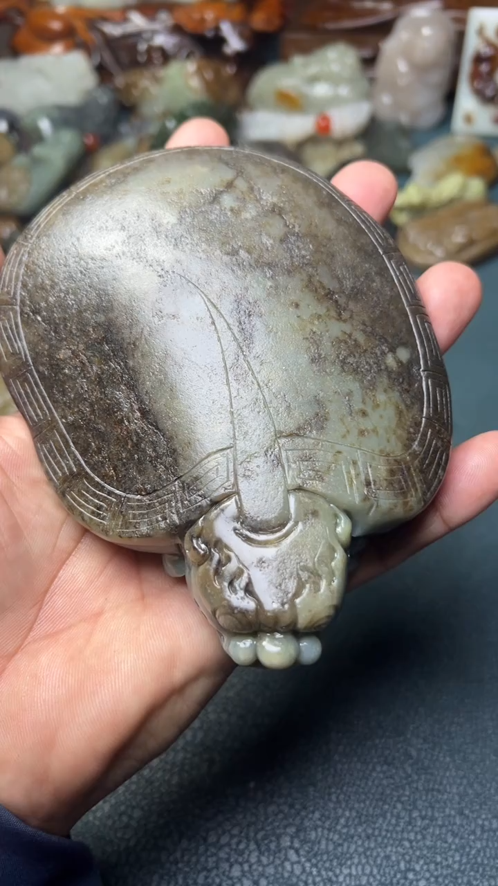 未镶嵌和田玉把件-