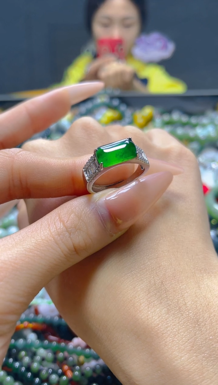 颈饰未镶嵌翡翠/Y/翡翠A货，一件也是批发价