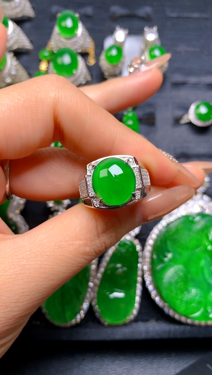 【闪购商品】翡翠戒指银S925镶嵌蛋面男戒