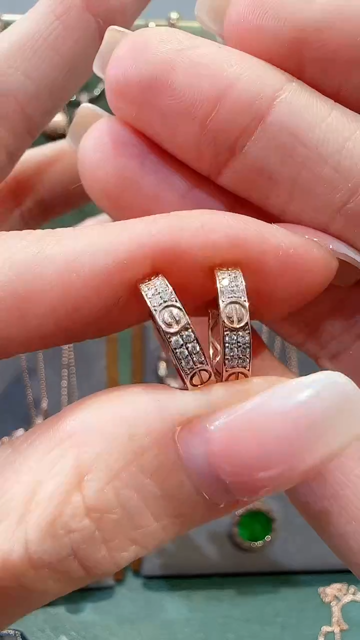 【闪购商品】钻石耳饰18K金镶嵌18K金钻石卡卡耳环