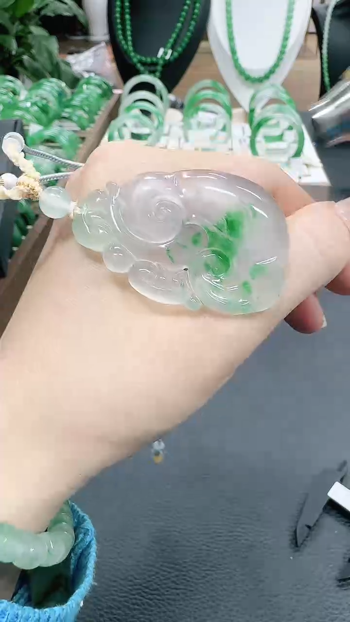 未镶嵌1石英质玉（非洲翠）薇****呀/7352