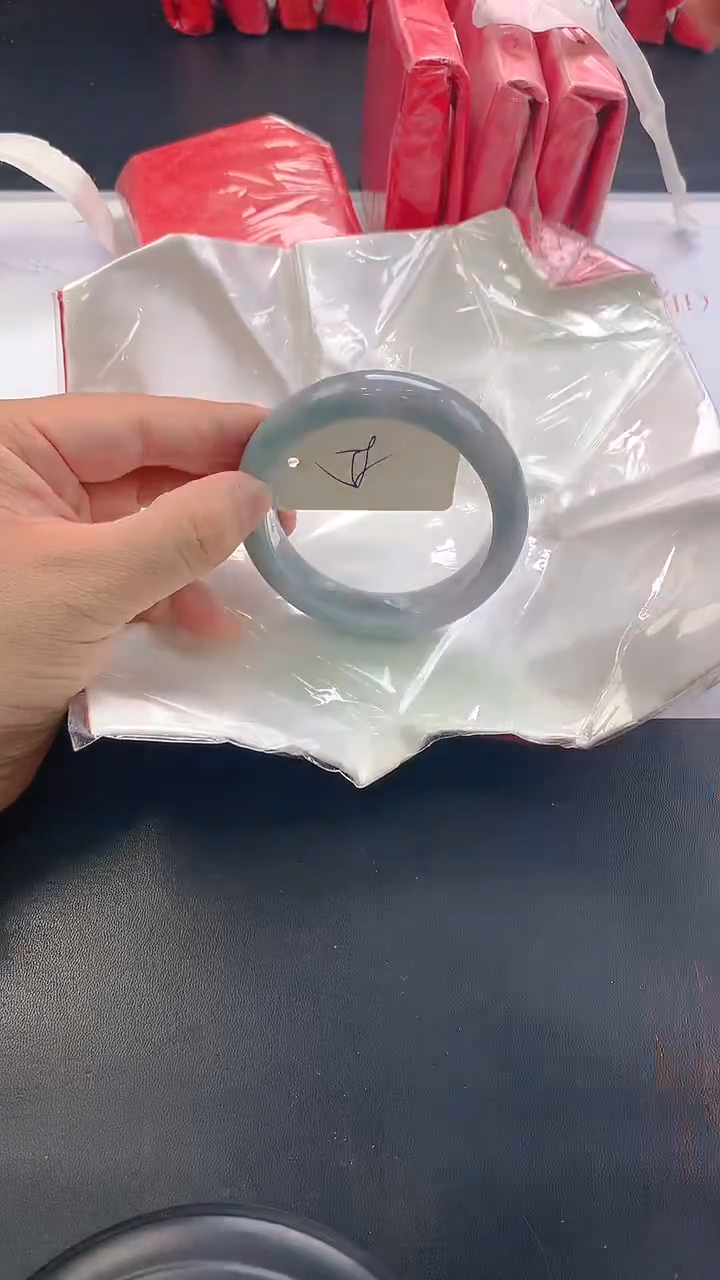 未镶嵌手镯翡翠242