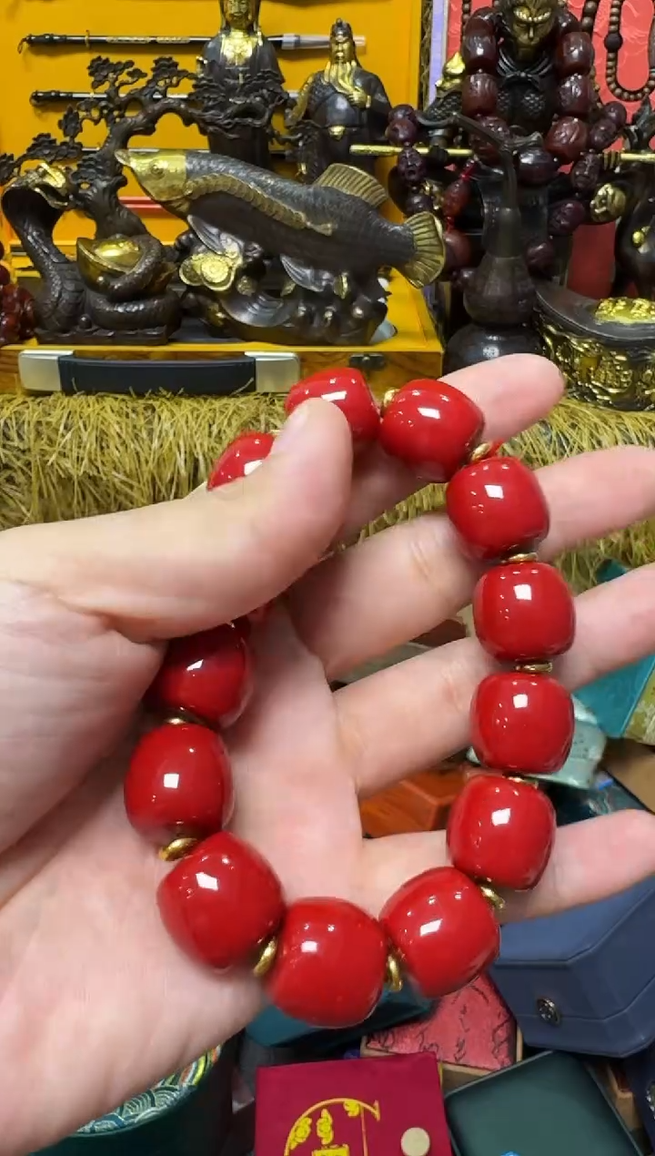 【闪购商品】红阿卡三姑娘串串