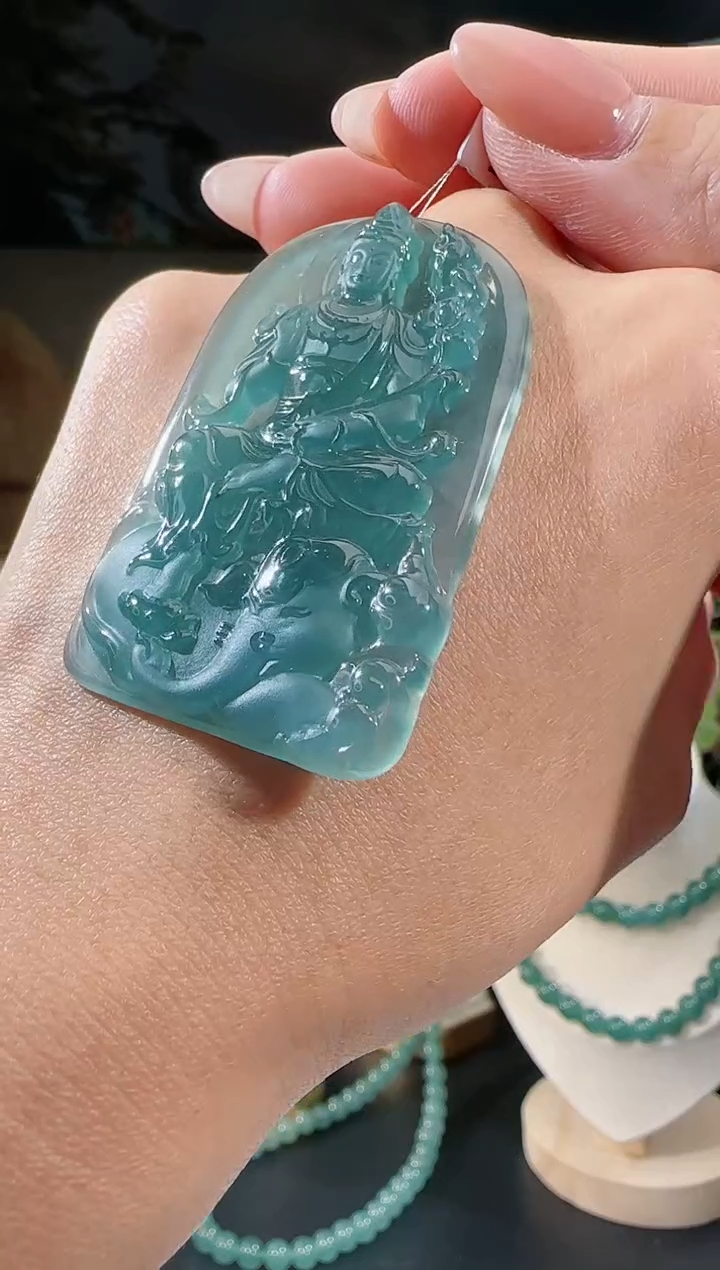 【闪购商品】翡翠吊坠(不含链)未镶嵌普贤