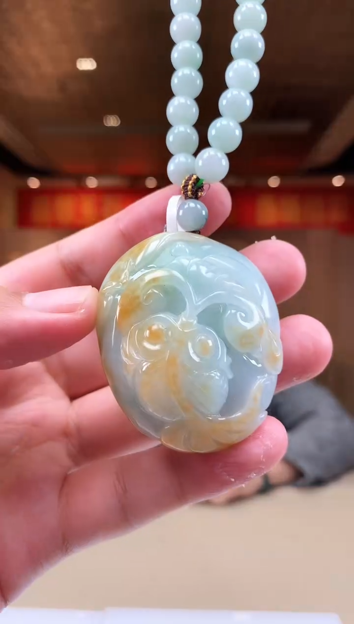 翡翠未镶嵌颈饰           *627