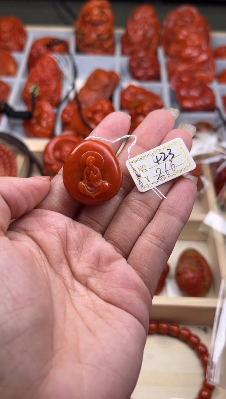 【闪购商品】南红玛瑙珠宝奇石未镶嵌423