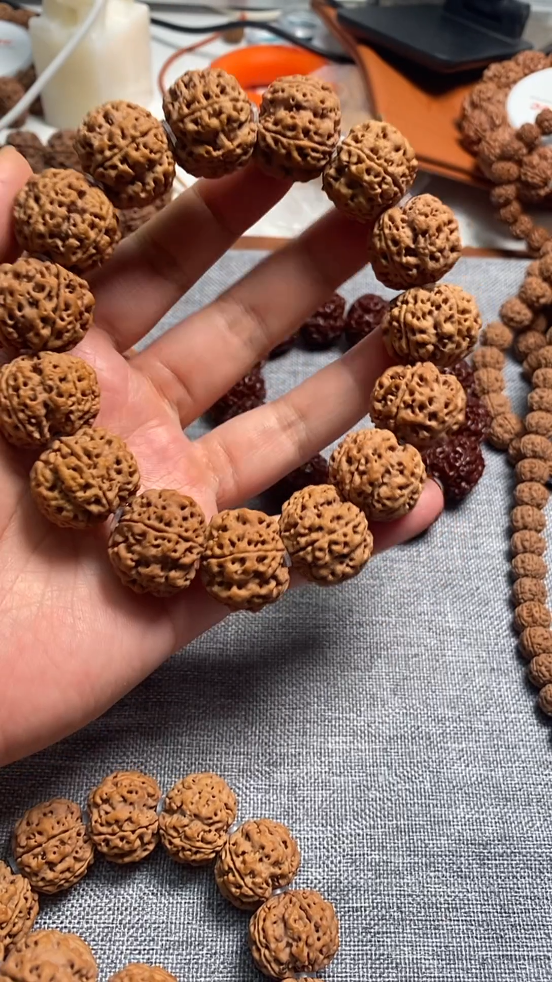 吊坠金刚菩提黄皮大梅花，原生态姜黄皮