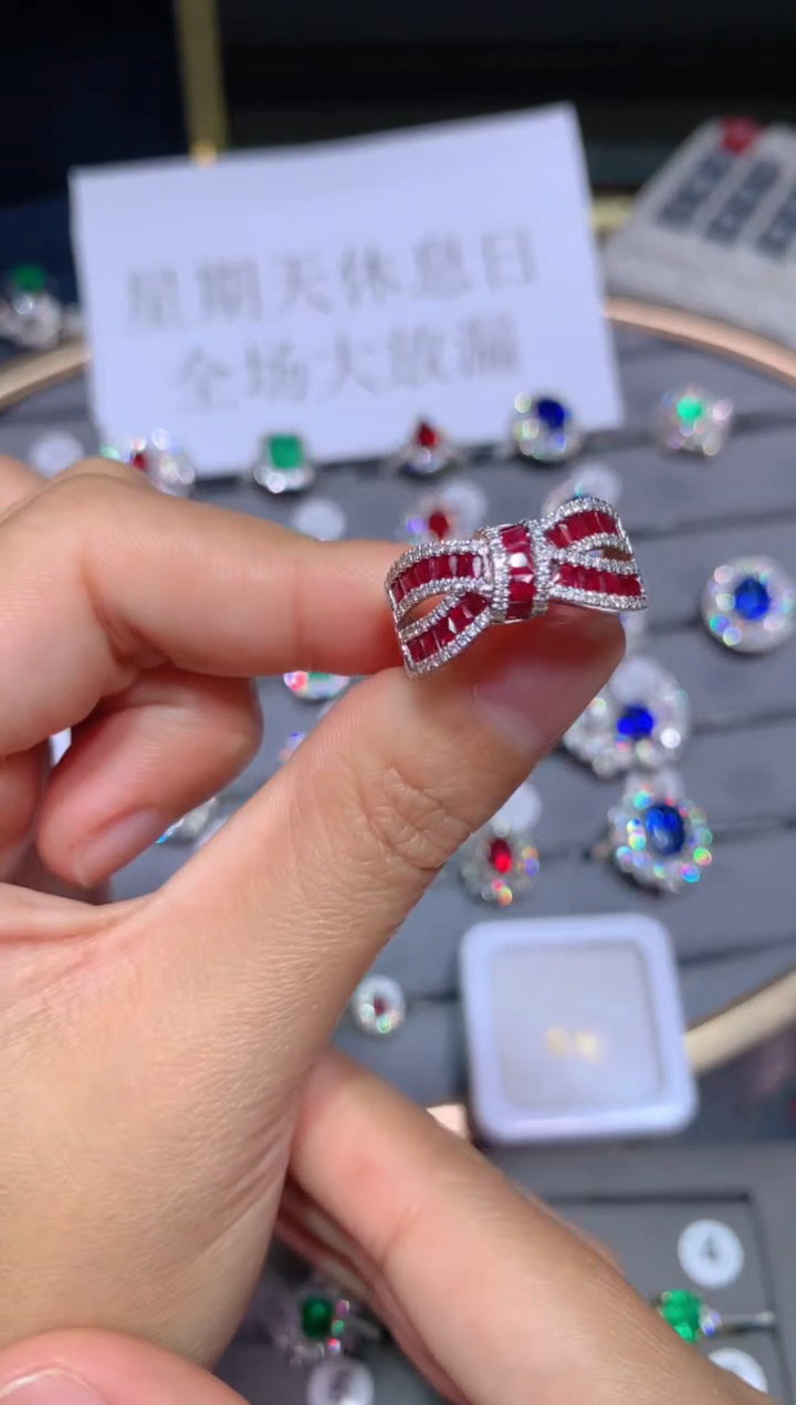 【闪购商品】红宝石戒指18K金镶嵌1.5CT