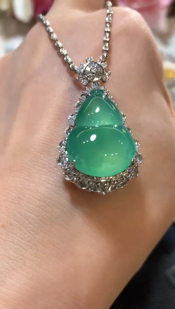 吊坠(不含链)18K金镶嵌翡翠n65 