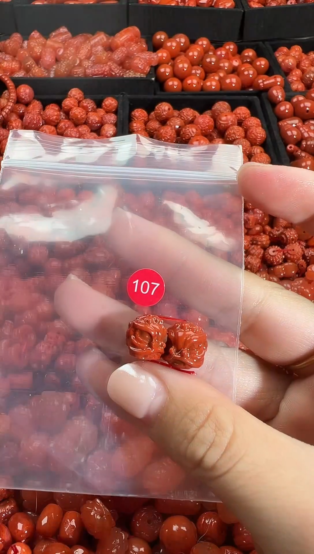 颈饰未镶嵌南红玛瑙1