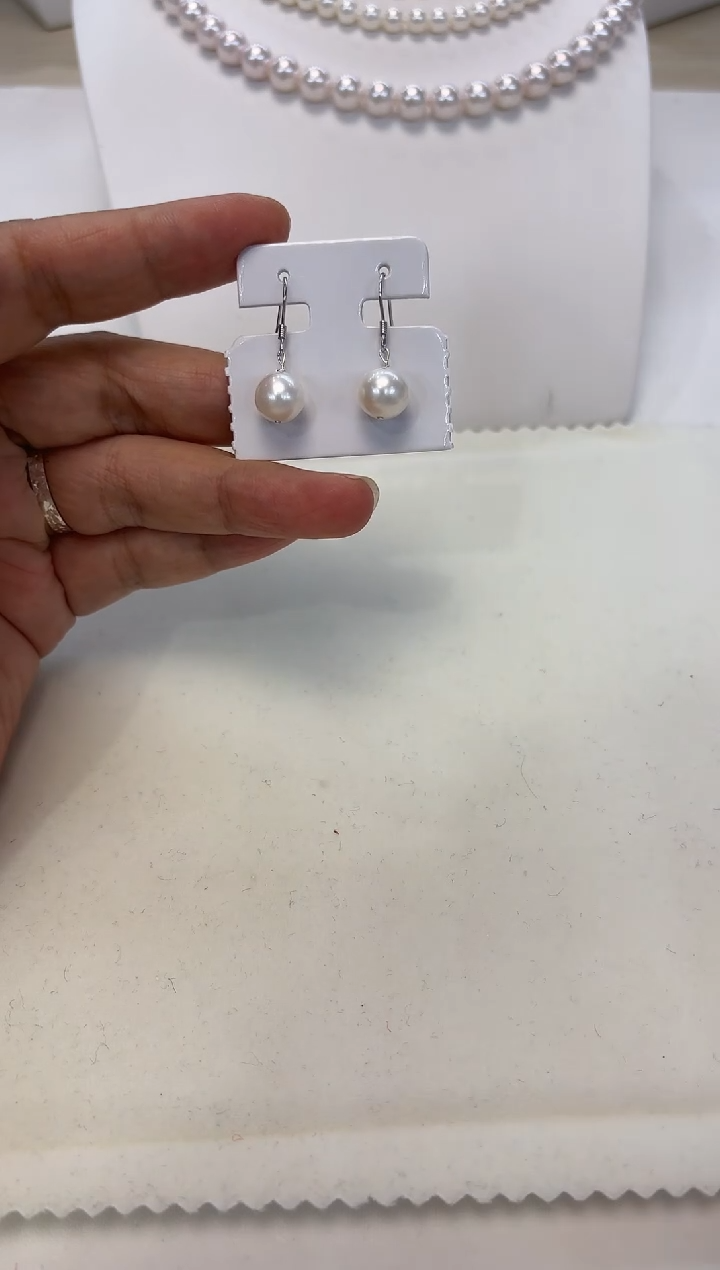 银S925镶嵌淡水珍珠耳饰9MM左右