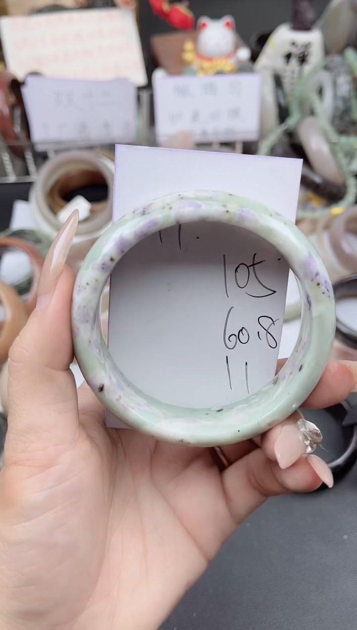 未镶嵌手镯石英质玉105