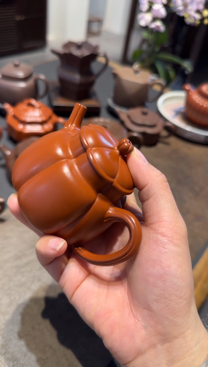【闪购商品】紫砂茶壶繁花 朱泥