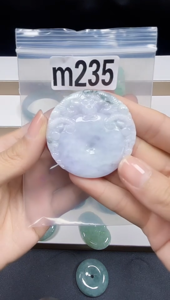 颈饰未镶嵌翡翠天然翡翠吊坠挂件