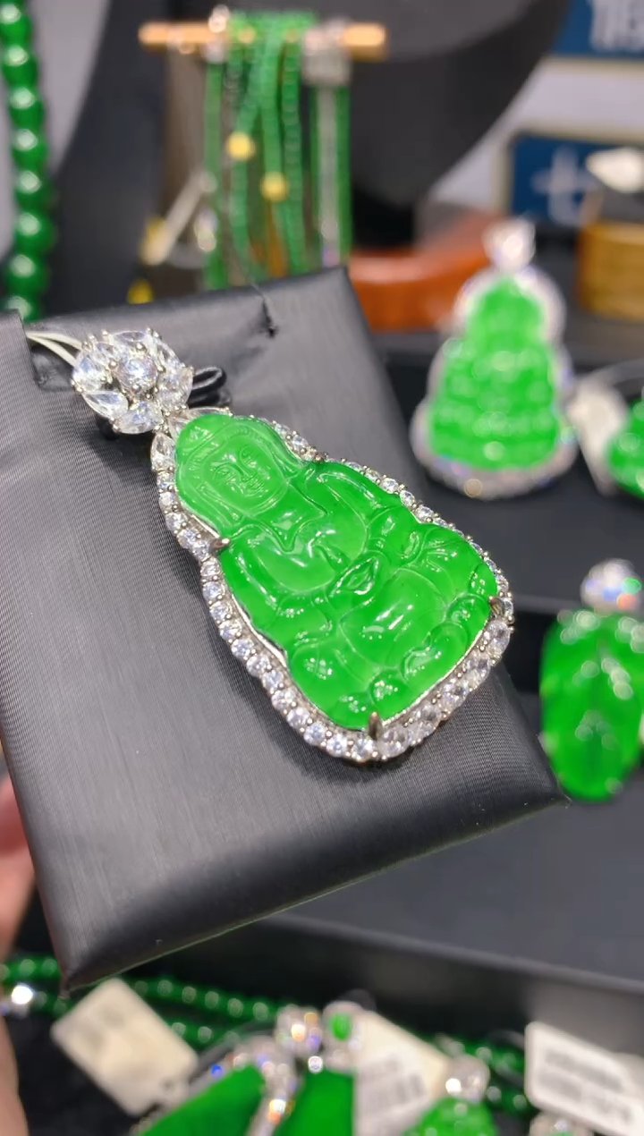 颈饰未镶嵌翡翠5一季