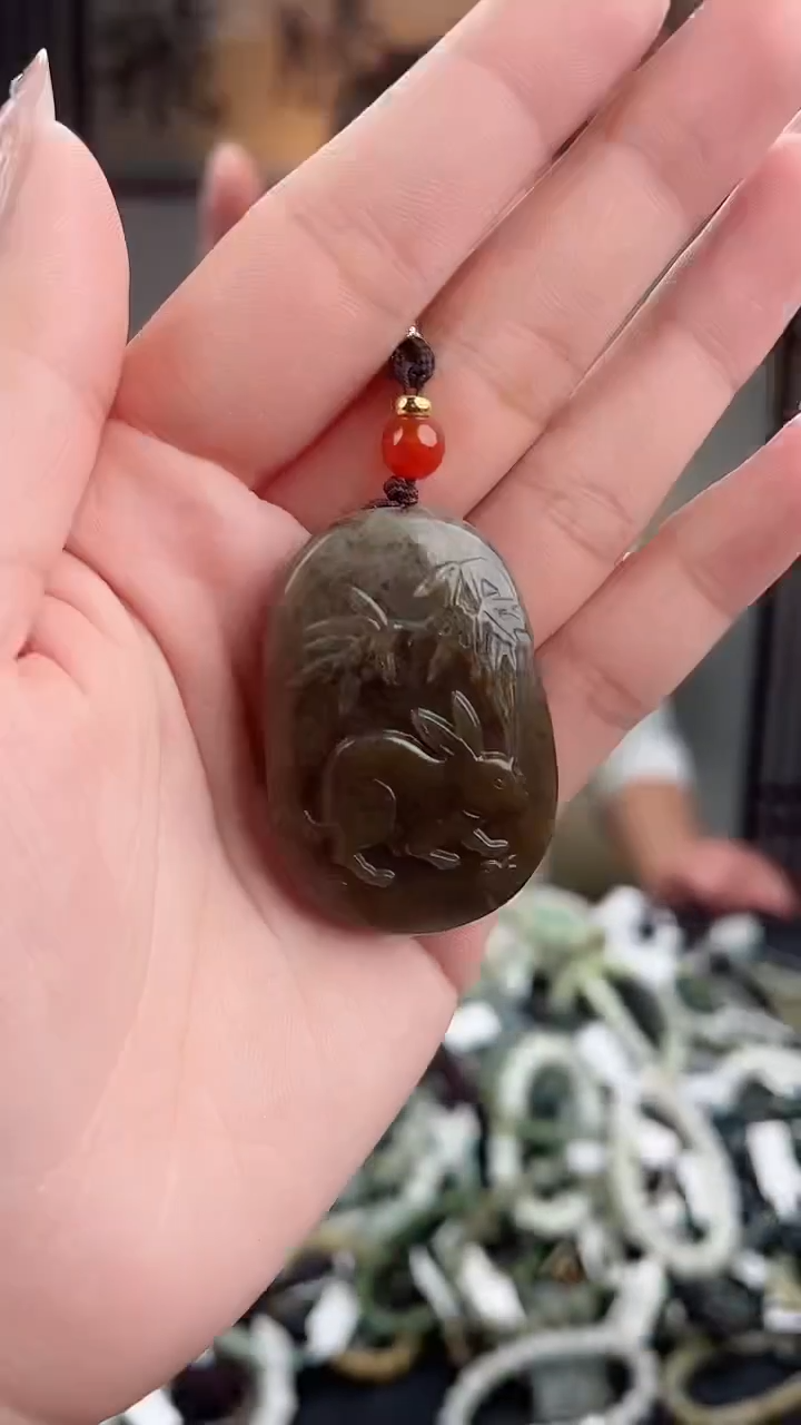 【闪购商品】和田玉（糖玉）颈饰未镶嵌多样性发货一物一拍