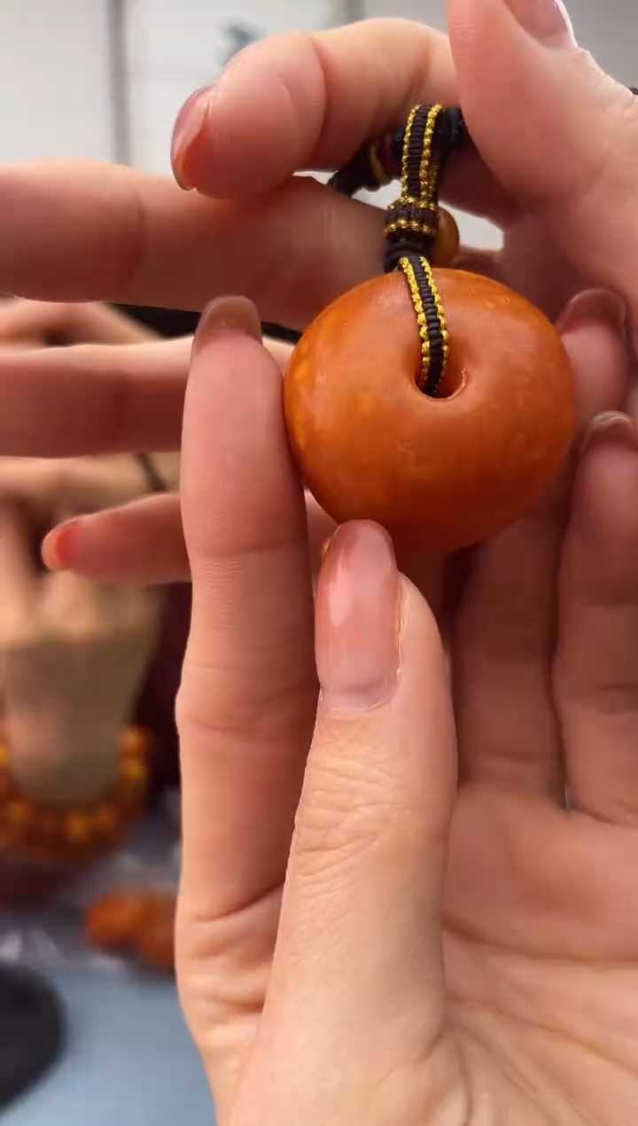 【闪购商品】蜜蜡珠宝奇石未镶嵌假一罚十，配绳014