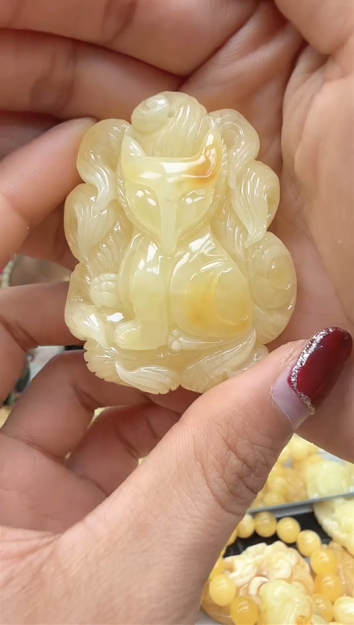 【闪购商品】琥珀裸石未镶嵌挂坠