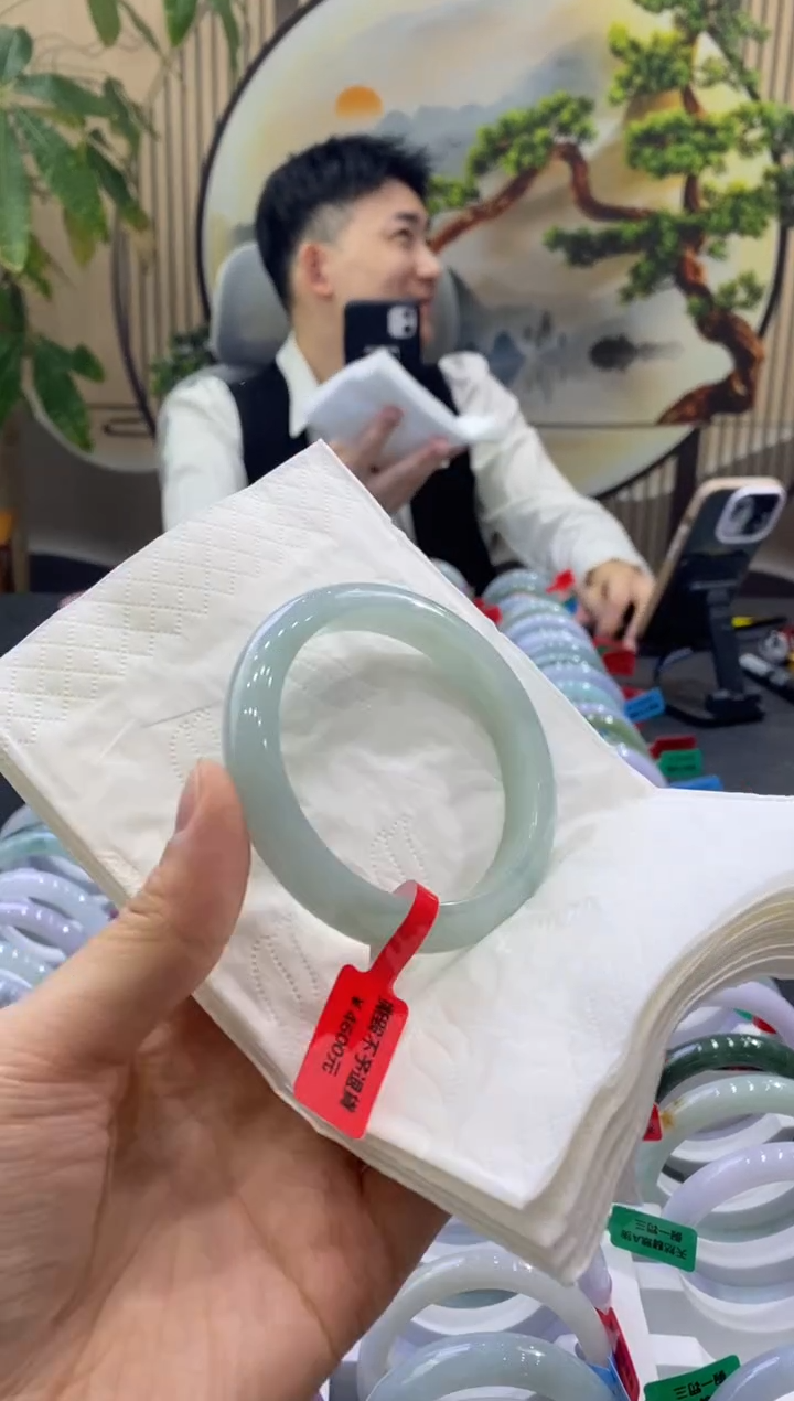 未镶嵌手镯翡翠1035