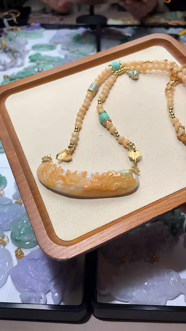 【闪购商品】翡翠颈饰未镶嵌吊坠