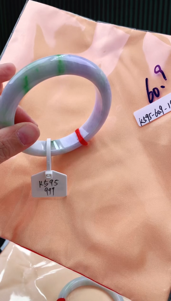 未镶嵌手镯翡翠60+