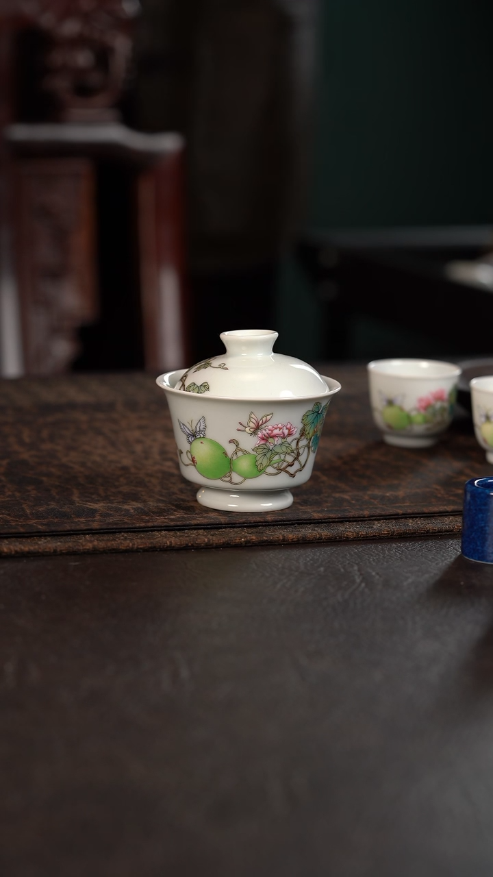 【闪购商品】杯德韶轩粉彩葫芦盖碗