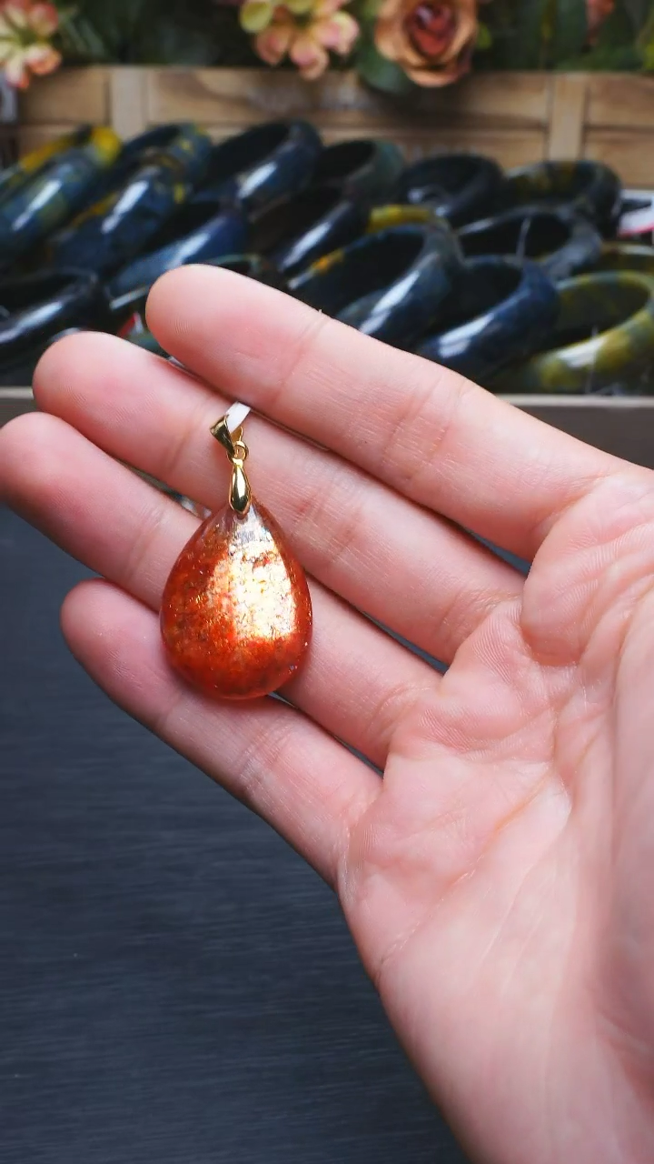 【闪购商品】长石L014金太阳水滴吊坠银S925镶嵌多样性发其一