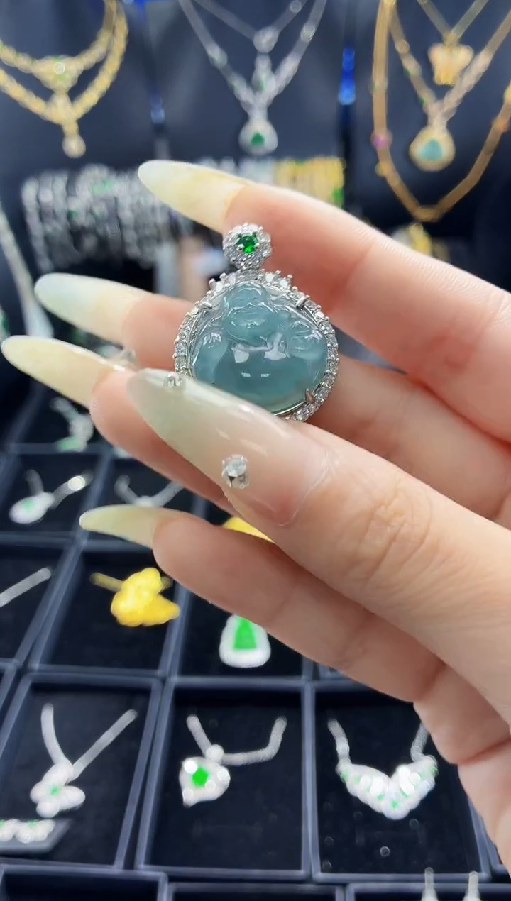 翡翠未镶嵌颈饰吊坠