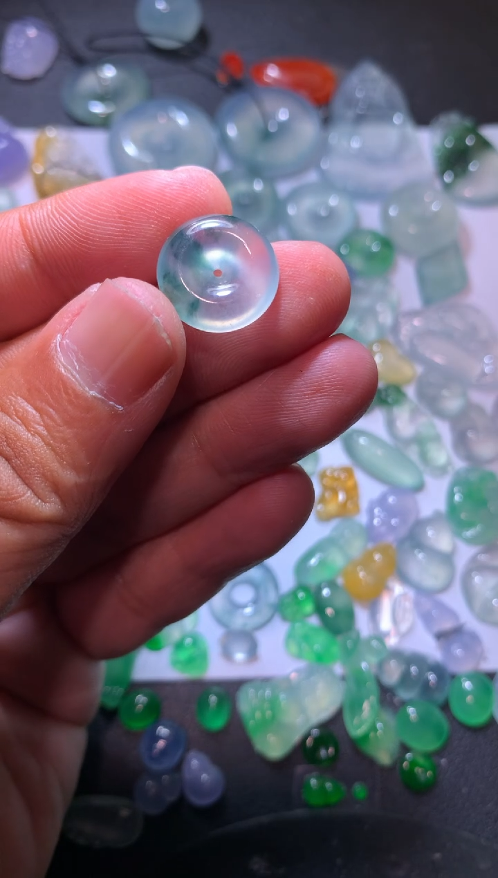 【闪购商品】翡翠颈饰未镶嵌平安扣