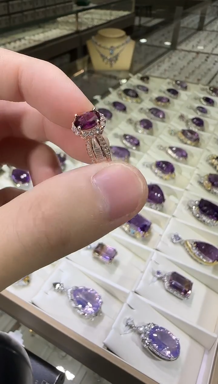 银S925镶嵌戒指石榴石（紫牙乌）6*8mm