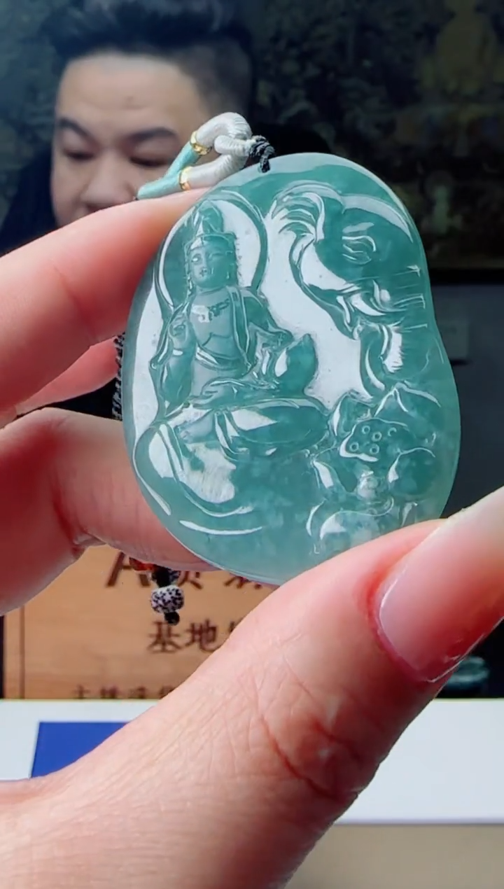 【闪购商品】翡翠颈饰未镶嵌1111111111