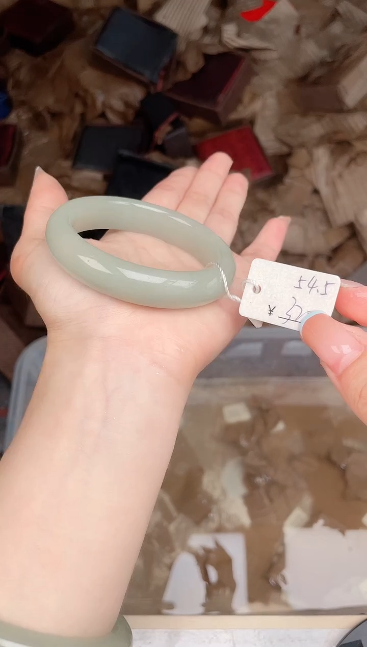 石英质玉手镯未镶嵌A111-54.5